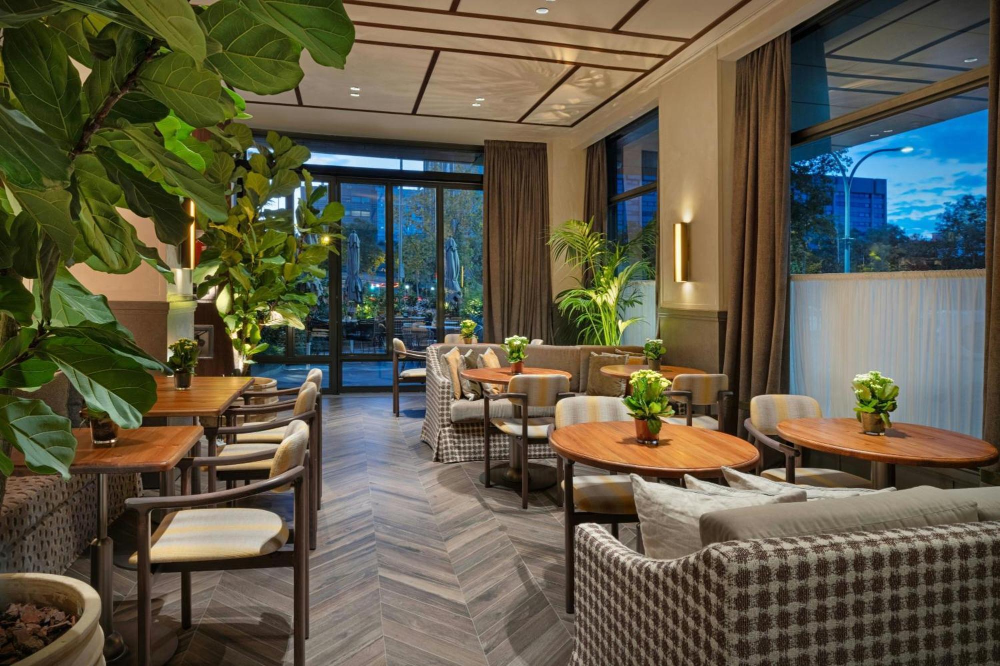 Hotel The Westin Madrid Cuzco Exterior foto